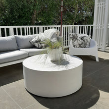 Load image into Gallery viewer, CONCRETE coffee tables round 40cm height® (GRC)